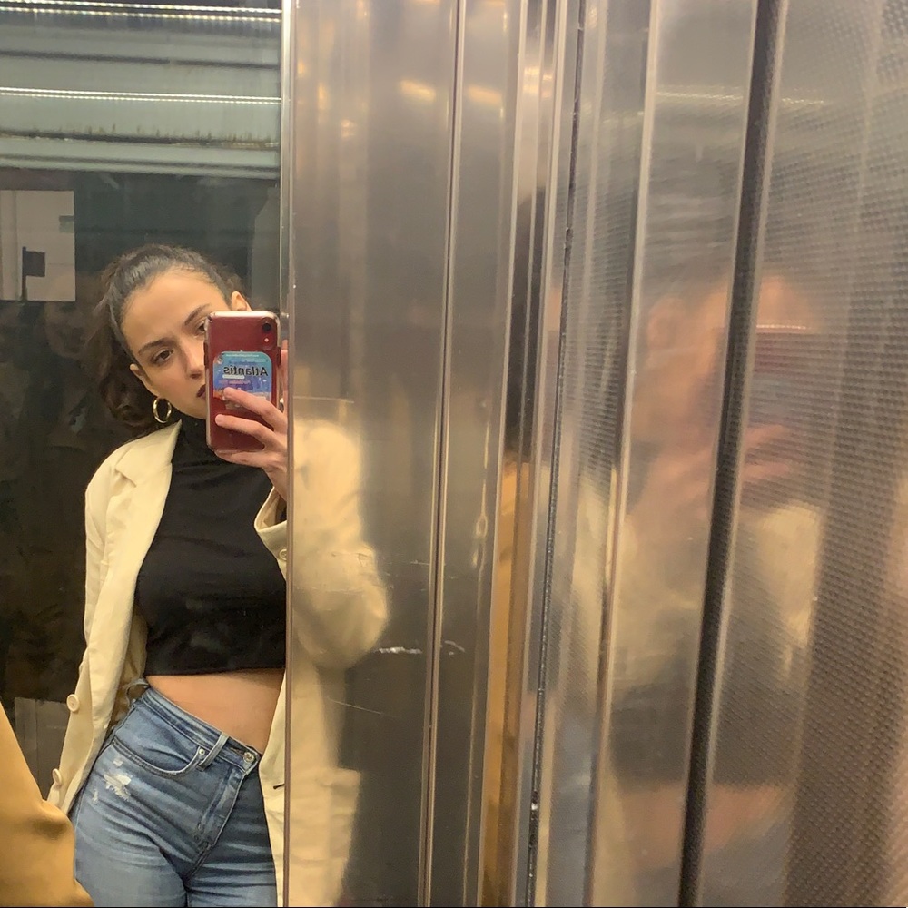 Meet your Posher, Lauren